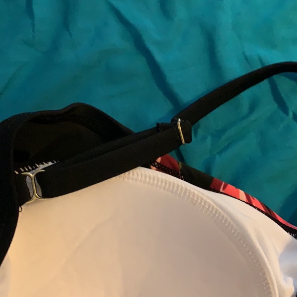 Swim suit - Picture 7 of 7